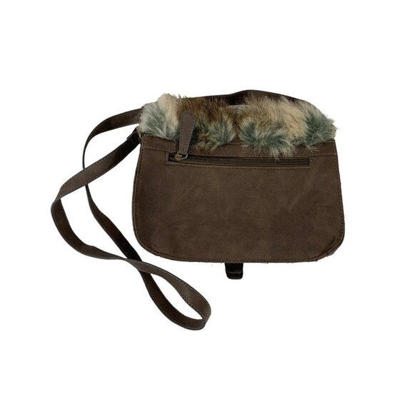 Call it Spring Women's Fuzzy Small Purse - Picture 4 of 10